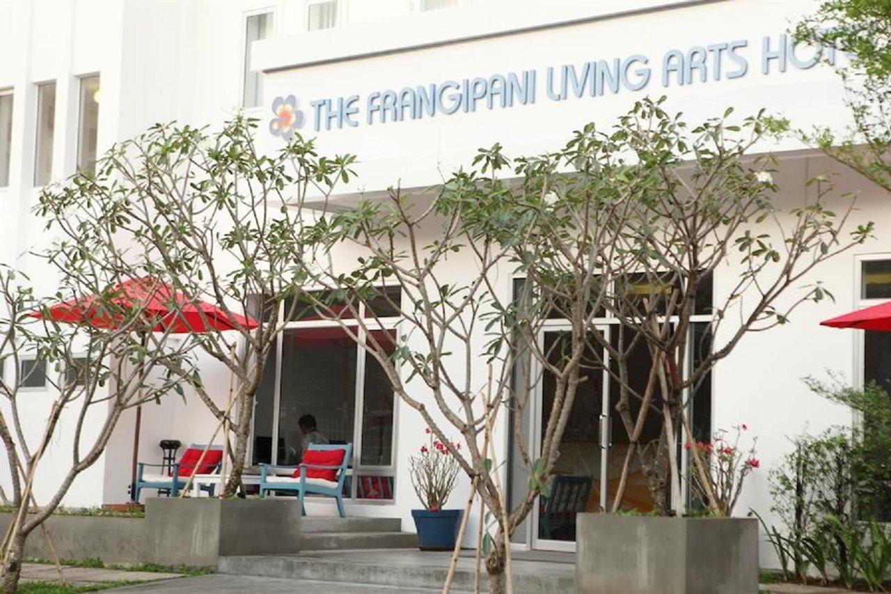 פנום פן The Frangipani Living Arts Hotel And Spa מראה חיצוני תמונה